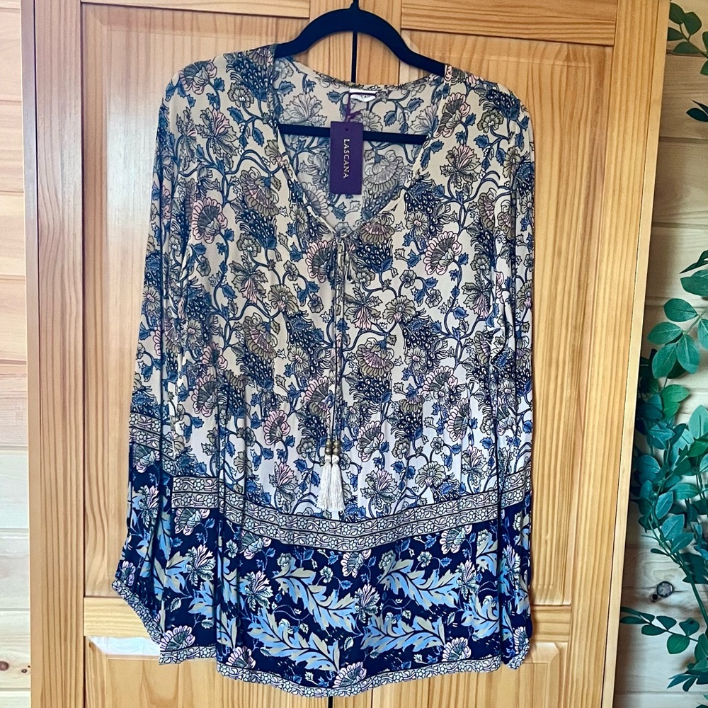 Elegant Floral V-Neck Blouse